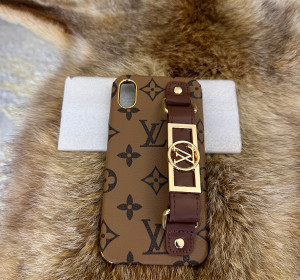 LV BROWN. B